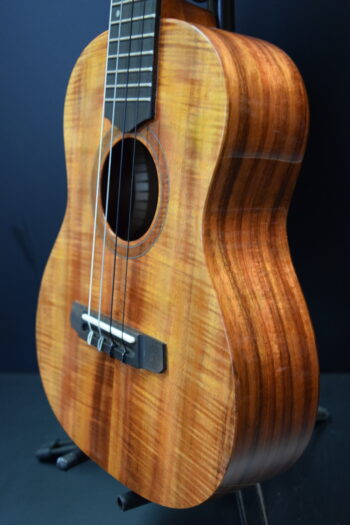 Mele Custom Series Koa Tenor with FREE Hard Shell Case