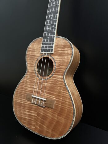 Maui Ukulele Co. Curly Mahogany Tenor