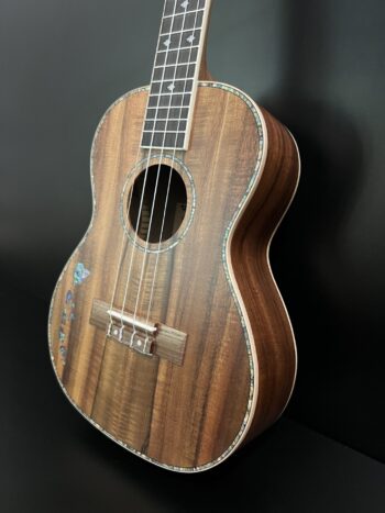 Maui Ukulele Co. Koa Tenor with Islands