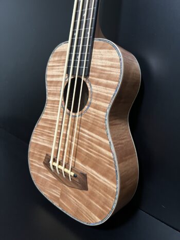 Maui Ukulele Co. Curly Mahogany U Bass