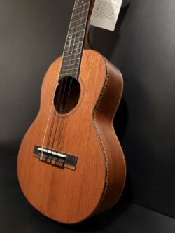 Mele Mahogany Tenor 6 String